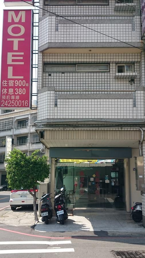 Rido Hotel Taichung Esterno foto