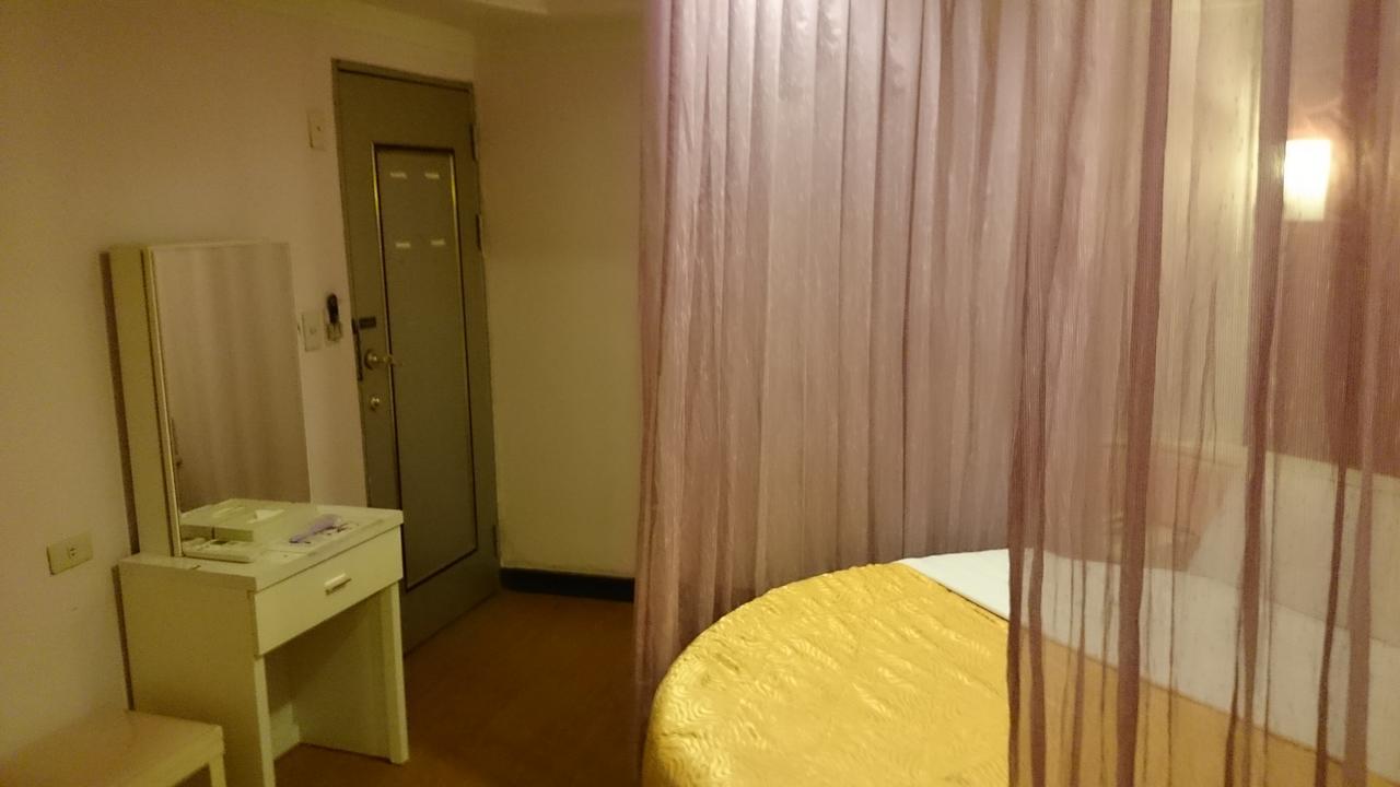 Rido Hotel Taichung Esterno foto